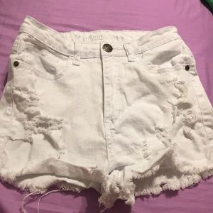 Fashion white jean shorts